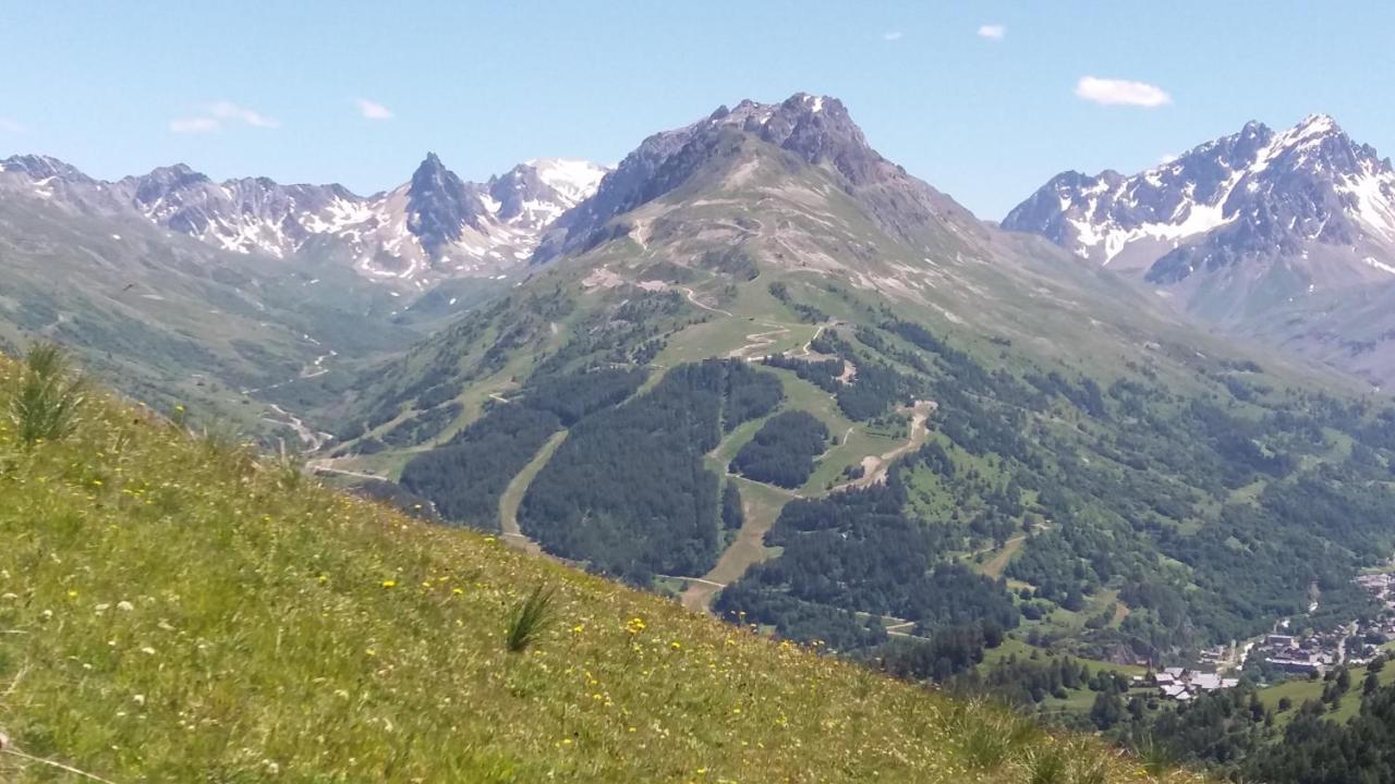 ホテル Aiguille Noire ヴァロワール エクステリア 写真